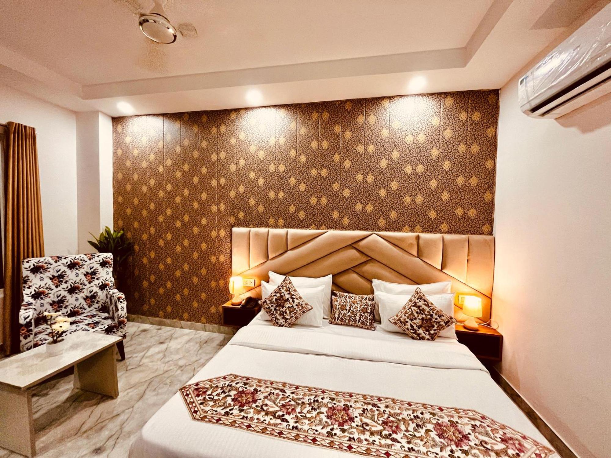 Hotel The Meridian - A Four Star Luxury Hotel, Haridwar Exterior photo